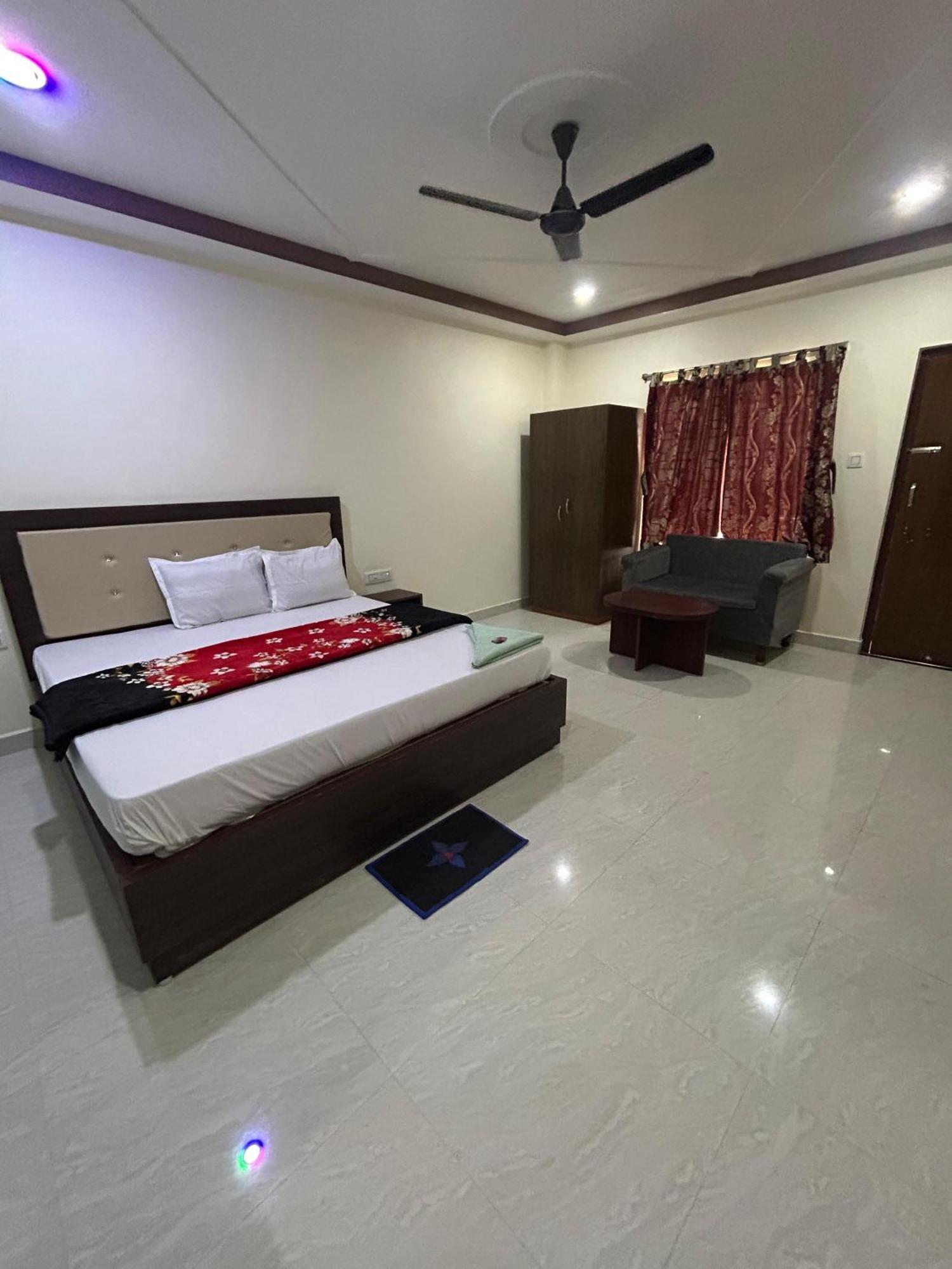 Prantik Hotel And Resorts Tajpur Luaran gambar